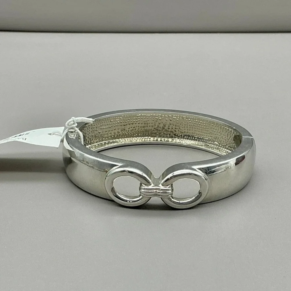Banana Republic Bracelet Womens Silver Tone Interlocking Link Hinge Bangle 7
